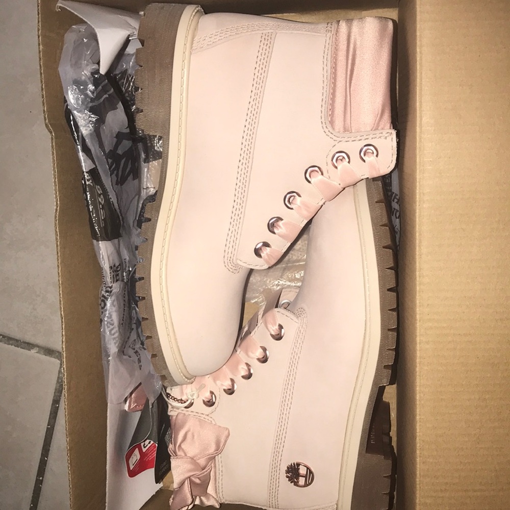 Brand new never worn kids Timbs